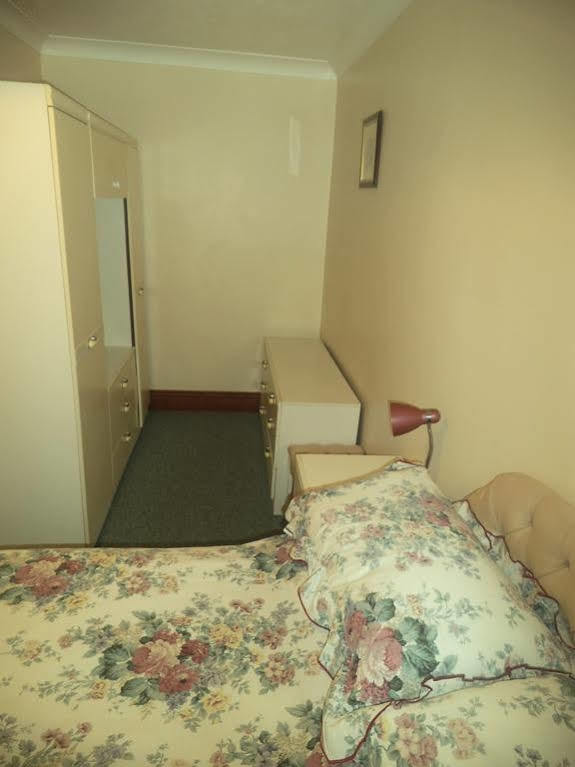 Quayside Close Holiday Apartments Poole Buitenkant foto
